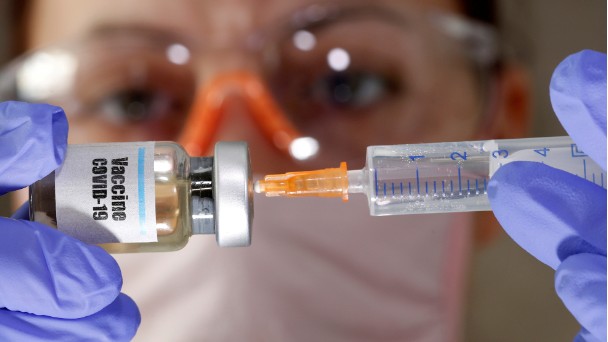 Muestr de un vial para vacuna. Foto Web RTVC.