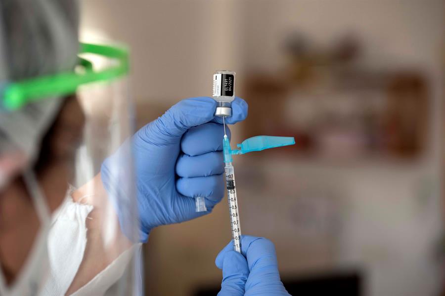 España recibe este lunes 1.200.000 dosis de vacunas de Pfizer